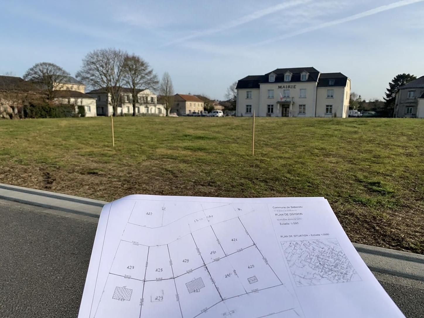 découvrez les démarches essentielles pour effectuer une déclaration préalable de lotissement et lancer votre projet immobilier en toute sérénité.